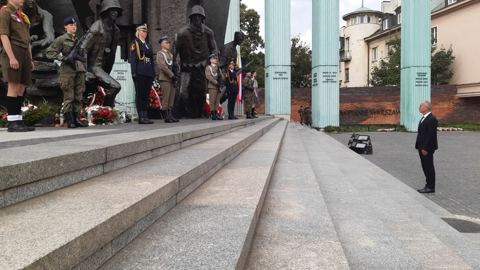 Uczcijmy Rocznic Wybuchu Powstania Warszawskiego Apeluje Wojewoda