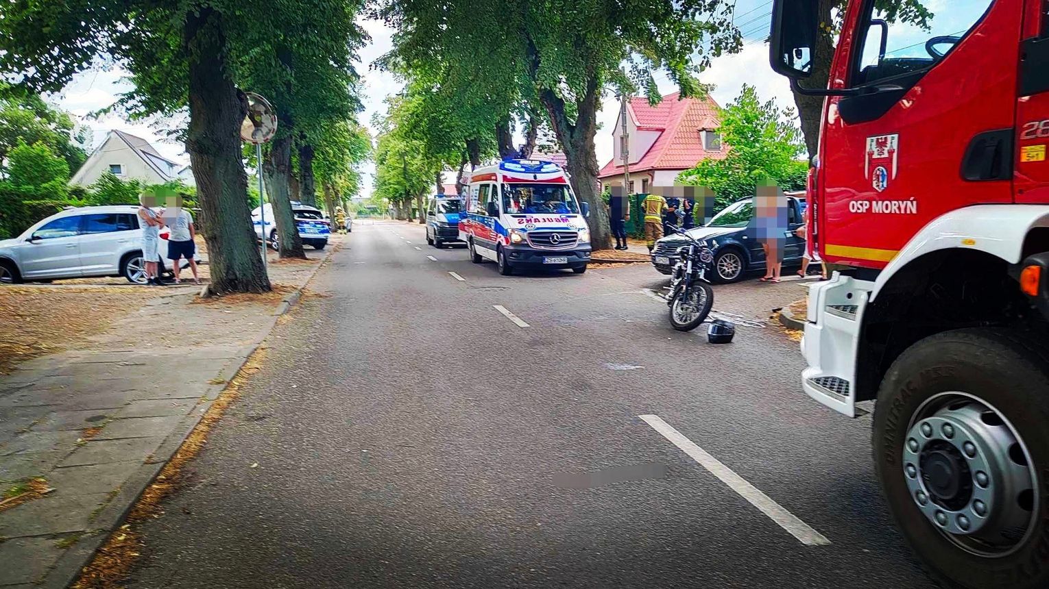 Zderzenie Auta Osobowego Z Motocyklem Ranne Dwie Osoby