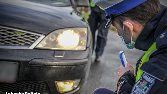 3 tysiące mandatu. Policja ostrzega kierowców, co ich może spotkać [LISTA STACJI DARMOWYCH KONTROLI]