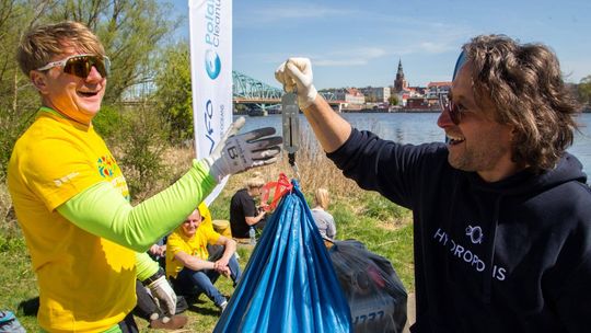 300 kg śmieci w jeden dzień pod Gryfinem. Wyniki badania morfologii odpadów po Akcji Czysta Odra