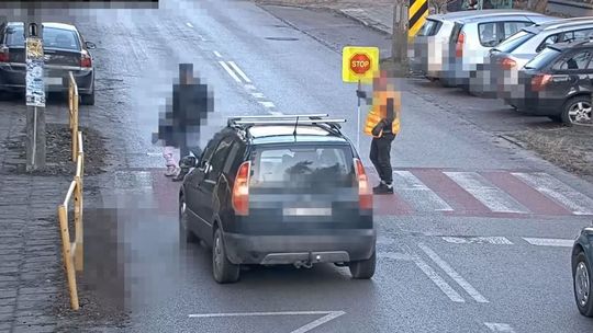 Prawie 50 punktów karnych za jednym razem. Kierująca agresywnie jechała [WIDEO]