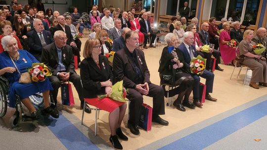 50 i 60 lat miłości oraz wierności. Złote i Diamentowe Gody świętują w Gryfinie