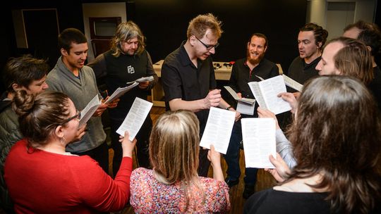 Aby wejść na koncert, trzeba wiedzieć do kogo zadzwonić