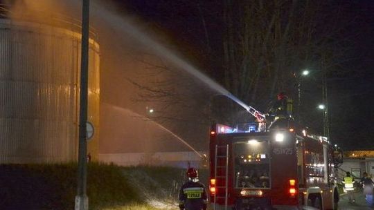 Akcja strażaków i ratowników technicznych w elektrowni