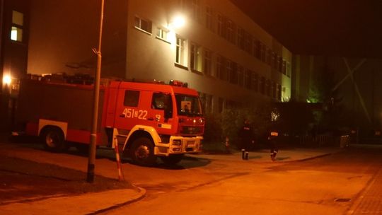 Akcja strażaków w pobliżu szkoły