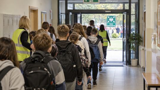 Alarm w szkołach i niewiele schronów. Dzieci w powiecie gryfińskim są bezpieczne podczas ataku z powietrza?