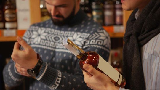 W Polsce jak w USA alkohol sprzedadzą dopiero 21-latkom? Co na to Ministerstwo Zdrowia?