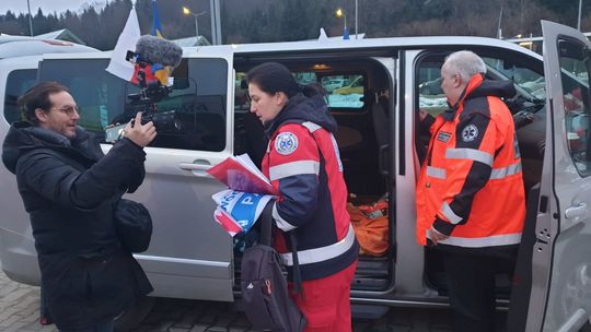 Ambulans z pełnym wyposażaniem jedzie od nas w Ukrainę Ambulans z pełnym wyposażaniem jedzie od nas w Ukrainę