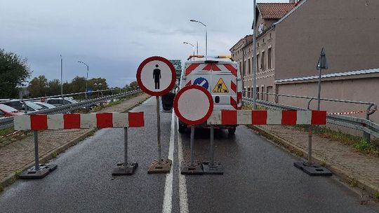 Ani nie przejedziesz, ani już nawet nie przejdziesz. Droga Gryfino-Mescherin zupełnie zamknięta