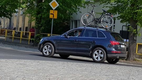 Asfaltową ścieżkę rowerową na Międzyodrzu wykona marszałek. Problem, jak burmistrz zamierza połączyć ścieżki?