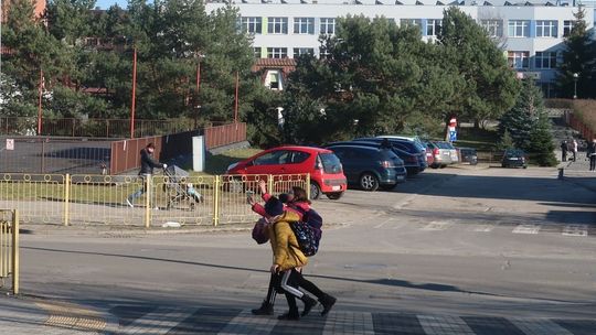 Aż 3 klasy objęte nauczaniem zdalnym. Możliwość zamknięcia wszystkich szkół