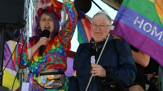 Babcia Kasia: najlepsze marsze równości są takie, jak w Gryfinie [WIDEO]