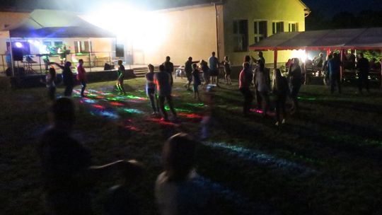 Bawili się do późnej nocy