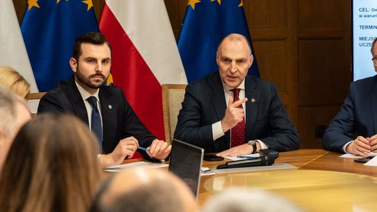 Bezpieczny powiat gryfiński i inne. Wojewoda rusza w teren z wielką akcją edukacyjną dla wszystkich pokoleń Bezpieczny powiat gryfiński i inne. Wojewoda rusza w teren z wielką akcją edukacyjną dla wszystkich pokoleń