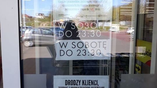 Biedronka: Opiekun z osobą niepełnosprawną to na zakupach 2 osoby, a w sklepie obowiązuje limit