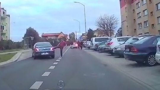 Bił i kopał w biały dzień. Terroryzował ulicę w Gryfinie