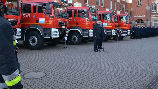 „Bitwa o wozy” – MSWiA sfinansuje wozy strażackie dla gmin o najwyższej frekwencji wyborczej