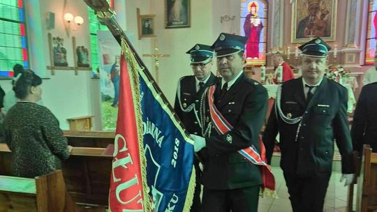 Bogu na chwałę, ludziom na ratunek. Strażacy - bohaterowie, którzy chronią nasze życie Bogu na chwałę, ludziom na ratunek. Strażacy - bohaterowie, którzy chronią nasze życie