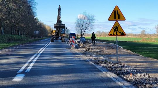 Budowa ścieżki ruszyła wraz z wiosną. Niebezpieczeństwo dla kierowców