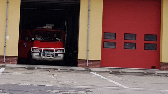 Budynek komendy centrum epidemii w Gryfinie. Pięciu strażaków zakażonych koronawirusem