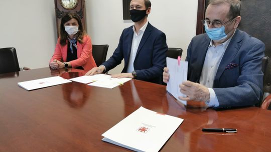 Budynek urzędu przejdzie termomodernizację Budynek urzędu przejdzie termomodernizację