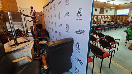 Bunt w Urzędzie Miasta i Gminy. Fiasko rozmów z burmistrzem i groźba oflagowania jednostki