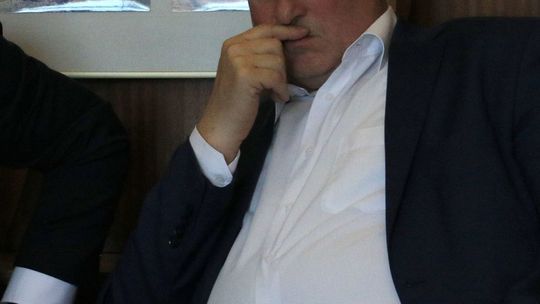 Burmistrz nie zawiadomił prokuratury o przestępstwie, chociaż o nim wie Burmistrz nie zawiadomił prokuratury o przestępstwie, chociaż o nim wie