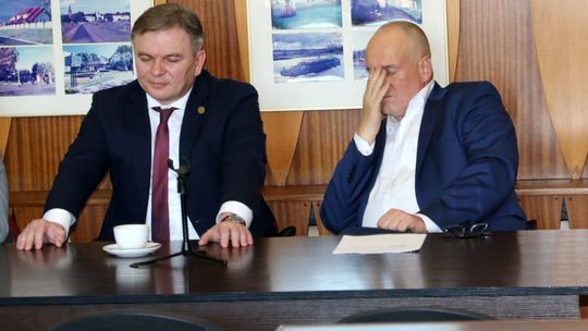 Burmistrz Sawaryn nie zapewnił zdalnej sesji