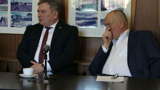 Burmistrz Sawaryn niezdolny zrobić zdalną sesję