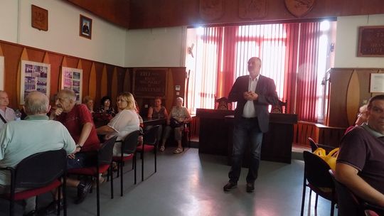 Burmistrz Sawaryn organizuje zebranie Regalicy
