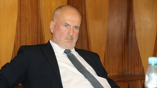 Burmistrz uciekł od tematu autobusów Burmistrz uciekł od tematu autobusów