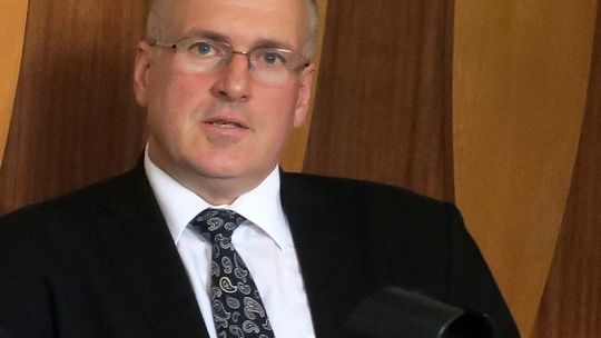 Burmistrz wycofuje się z pomysłu wyburzenia budynku komendy policji?