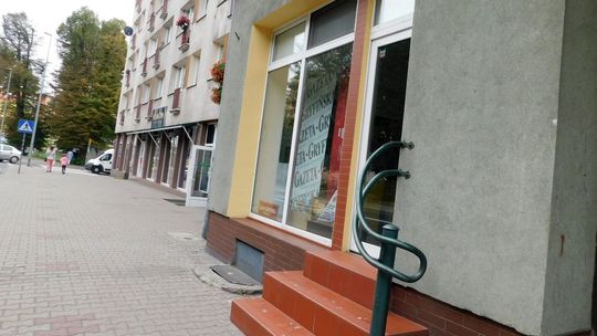 Burmistrz znajomym nalicza kilka razy mniejszy czynsz za gminny lokal?      