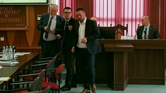 Burmistrzowi Mieczysławowi Sawarynowi dziękuje Andrzej Kordylasiński z igryfino 