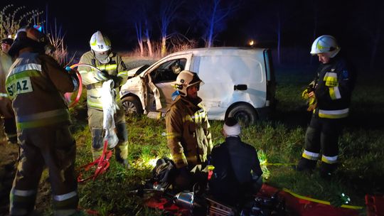 Był tak pijany, że dachował