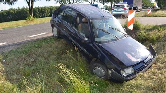 Był tak pijany, że wjechał do rowu. Obywatelskie zatrzymanie