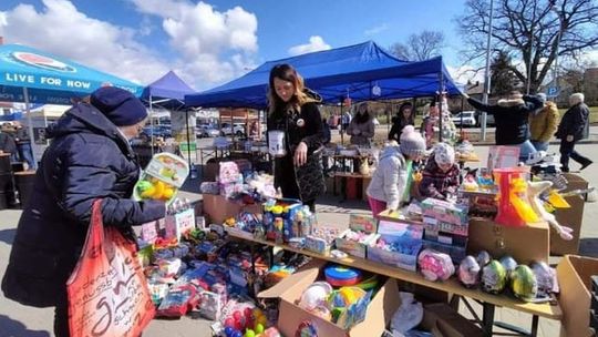 Charytatywny kiermasz wielkanocny przy ul. Flisaczej