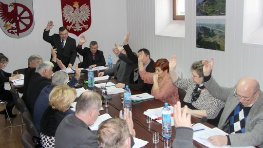 Chcą skontrolować burmistrza i odwołać skarbnika