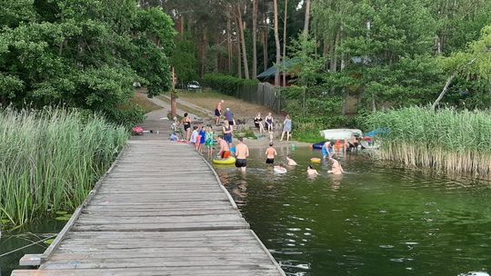 Chcą zbudować nowy pomost na Jeziorze Wełtyńskim. Zorganizowali zrzutkę