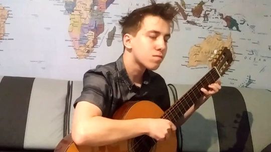  Chłopak z gitarą - Hubert Kwiecień - laureat międzynarodowych konkursów