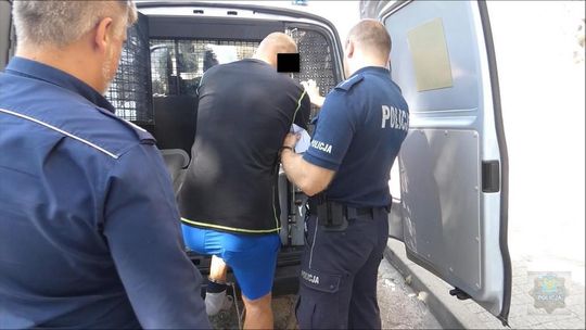 Co grozi za znieważenie i ugryzienie policjanta. W domu sprawca miał narkotyki