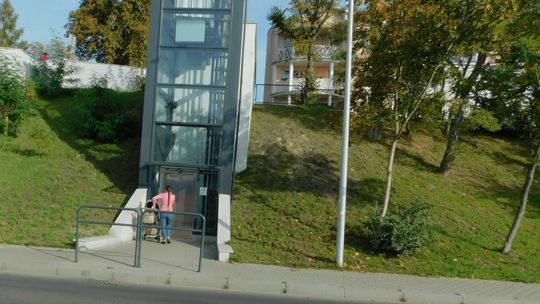 Co jest nie tak z windą? Co jest nie tak z windą?