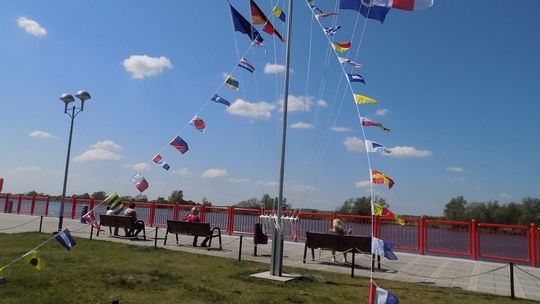 Co słychać w niedzielę w słonecznym Gryfinie? Jak za darmo odbyć rejs katamaranem?