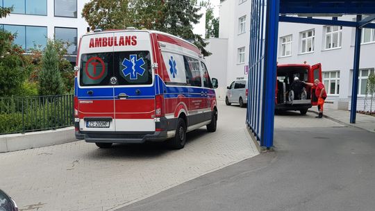 Coraz więcej hospitalizowanych i podłączonych do respiratorów