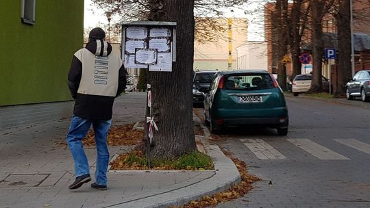 Coraz więcej zgonów. Brakuje już miejsc na klepsydry