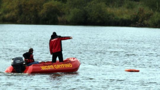 Ćwiczenia WOPR na Odrze