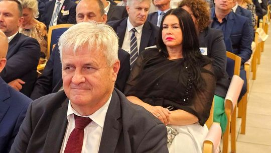 Ćwierć miliarda złotych ma trafić do pracowników. Pakt zarządu PGE GiEK ze związkowcami