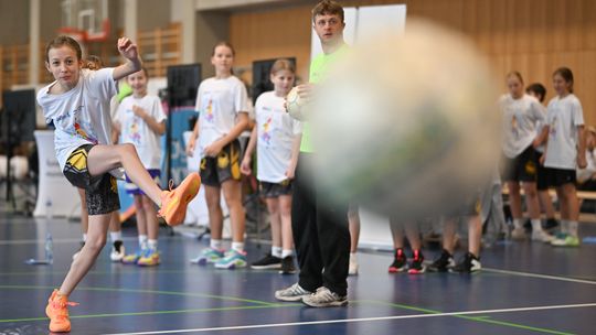 Cyfrowy WF z Moniką Pyrek. Sportowa rewolucja wchodzi w jubileuszowy rok Cyfrowy WF z Moniką Pyrek. Sportowa rewolucja wchodzi w jubileuszowy rok