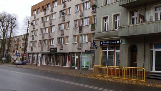 Czarna flaga na gminnym obiekcie. Co oznacza? - pyta czytelnik