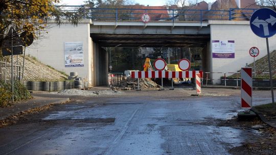 Czekamy na asfaltową nakładkę